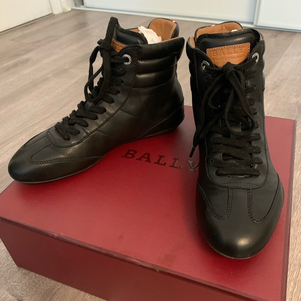 Bally Women’s Leather Boots Sneakers Size 7